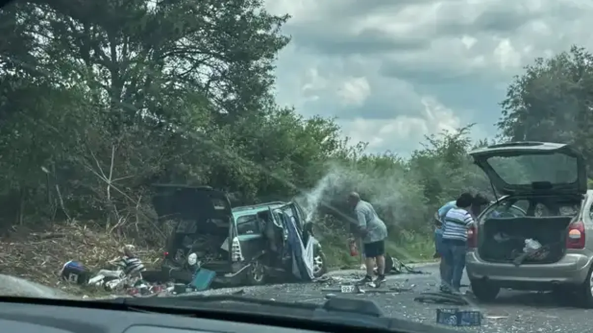 Зверска катастрофа край Севлиево, автомобилите са на кайма Видео