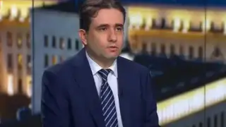 Кандидатът за президент на ПП-ДБ - Божанов повдигна завесата