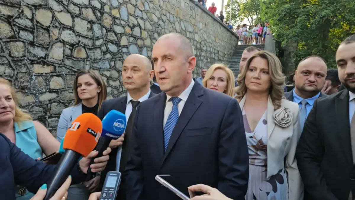 Радев: Има социологическа пропаганда и реклама на еврото