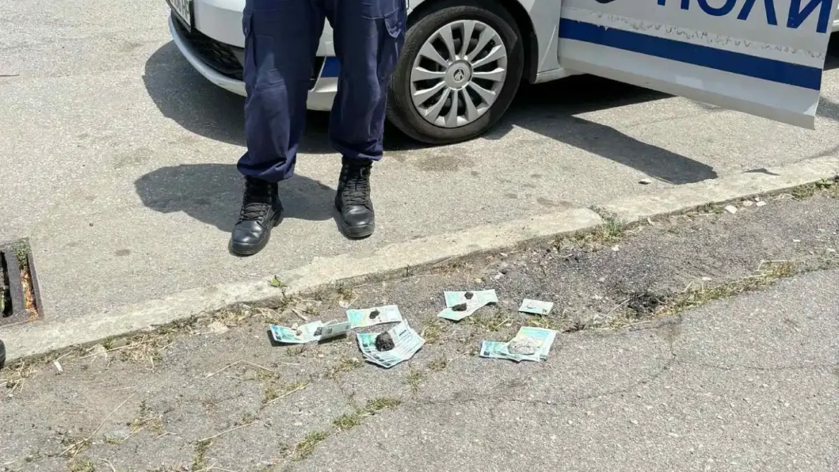 Чудо невиждано в "Люлин"! Стотачки се търкалят по земята, няма кой да ги прибере