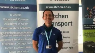 Учител по физическо умря от рак 6 дни след диагнозата, пренебрегвайки тези симптоми