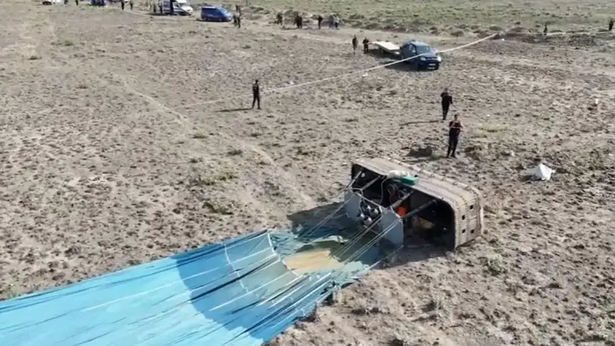 Два балона с туристи се разбиха в Кападокия, има загинал Видео