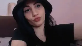 Извънредни новини за 20 г. сексапилна сервитьорка Памела, намушкала трима в Слънчев бряг