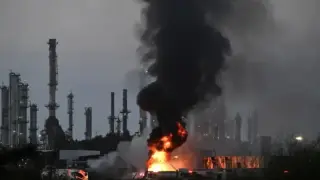 Нощ на огън: Иран и Израел си размениха нови удари, експлозии разтърсиха Техеран Видео