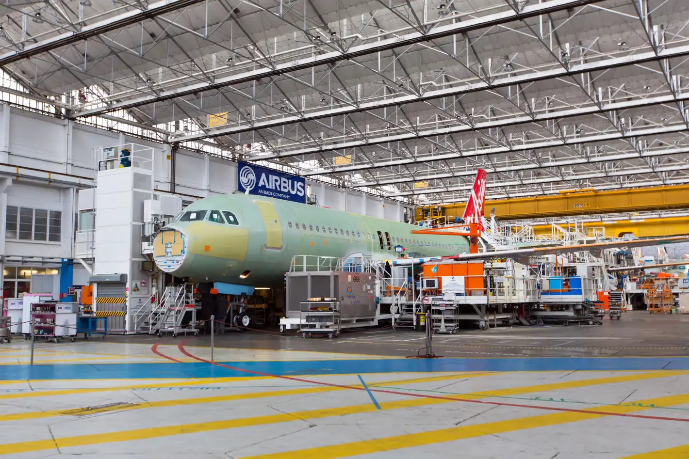 След трагедията с Boeing в Индия: Валят поръчки за милиарди към Airbus