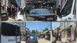 Прокурори и спецченгета нахлуха в "Столипиново", удариха... Снимки