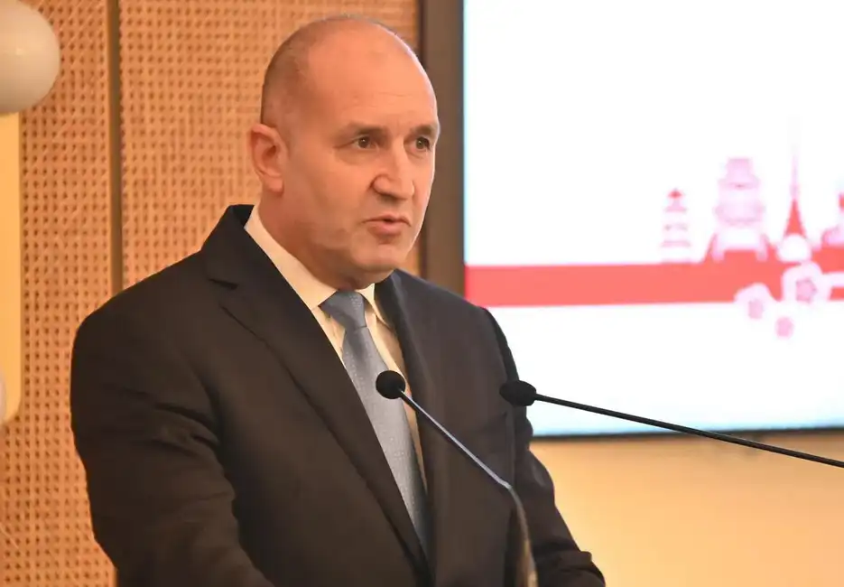 Президентът Радев разкри защо не е празнувал своя рожден ден, и включи ирония