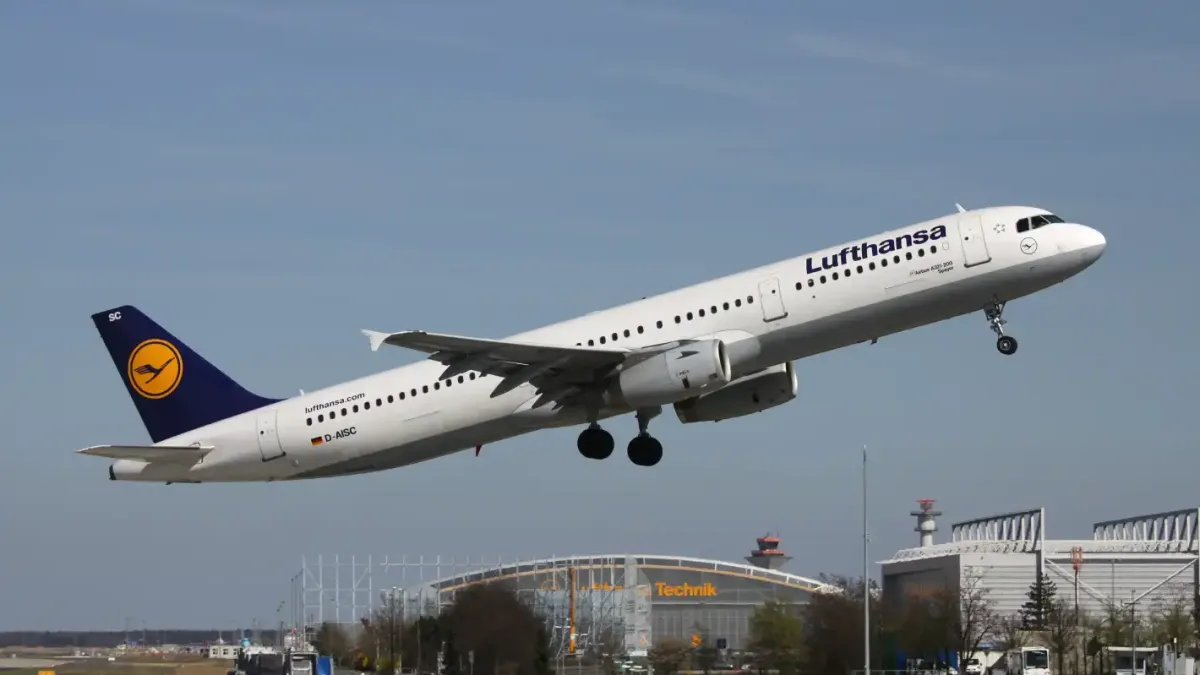 Самолет Lufthansa летял 10 минути без пилот