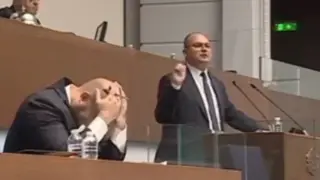 Златан и „Възраждане“ удариха ново дъно в НС, правосъдният министър не повярва на ушите си и се хвана за главата