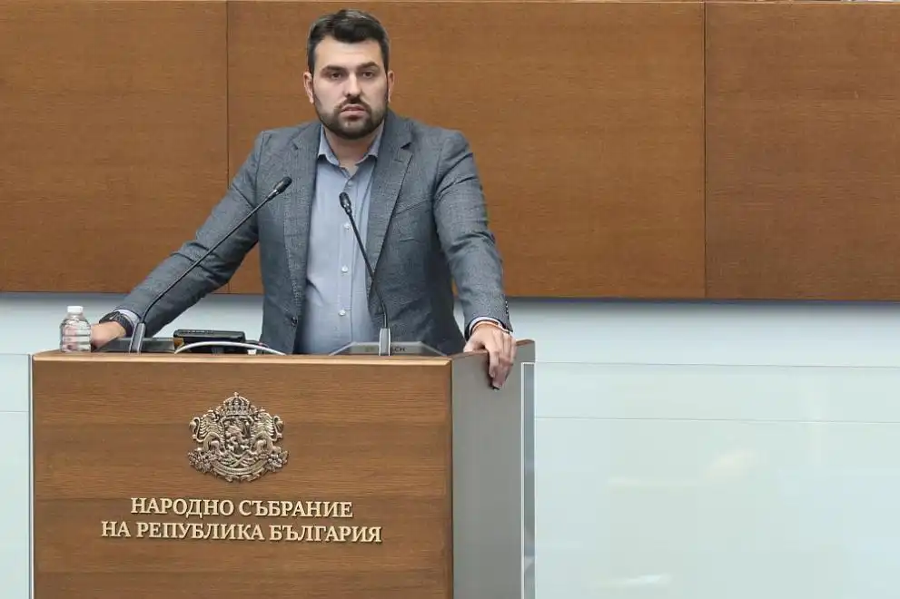 Външният министър Георгиев с много притеснителна новина за Иран