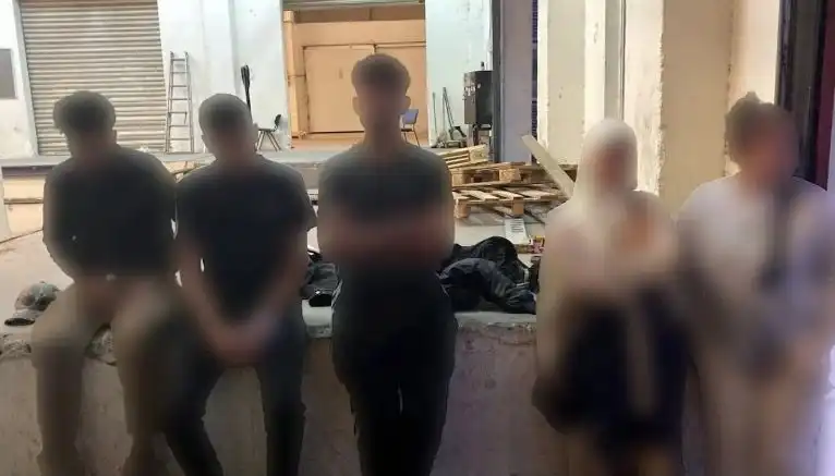 На път за България: Намериха напъхани в тръби нелегални мигранти и престъпен бос на Капъкуле Видео