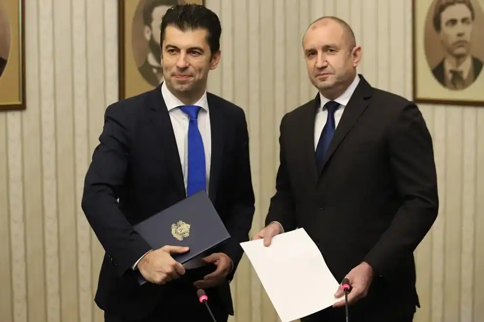Кирил Петков и Румен Радев