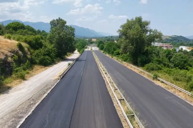 Ударно асфалтират пътя Враца – Мездра Видео