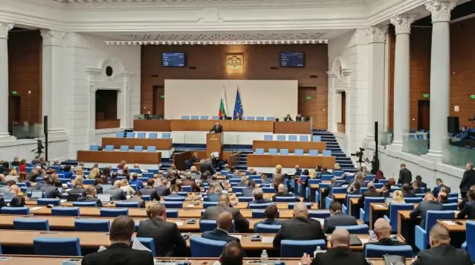 Кеворк Кеворкян: Ода за калайджии и задници