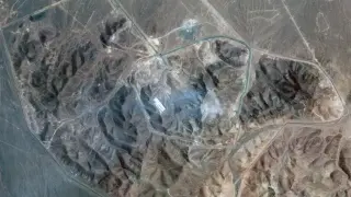 Сателитни снимки поставят под въпрос дали ядрените обекти на Иран са унищожени