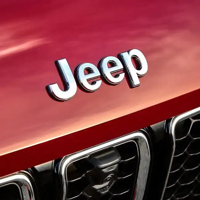 Jeep показа атрактивен съперник на Renault Duster
