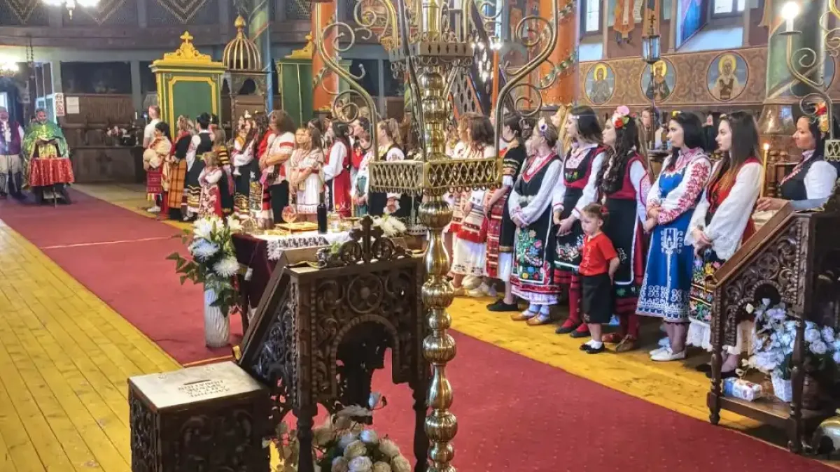 Истинска народна приказка оживя в сърцето на Банско Снимки
