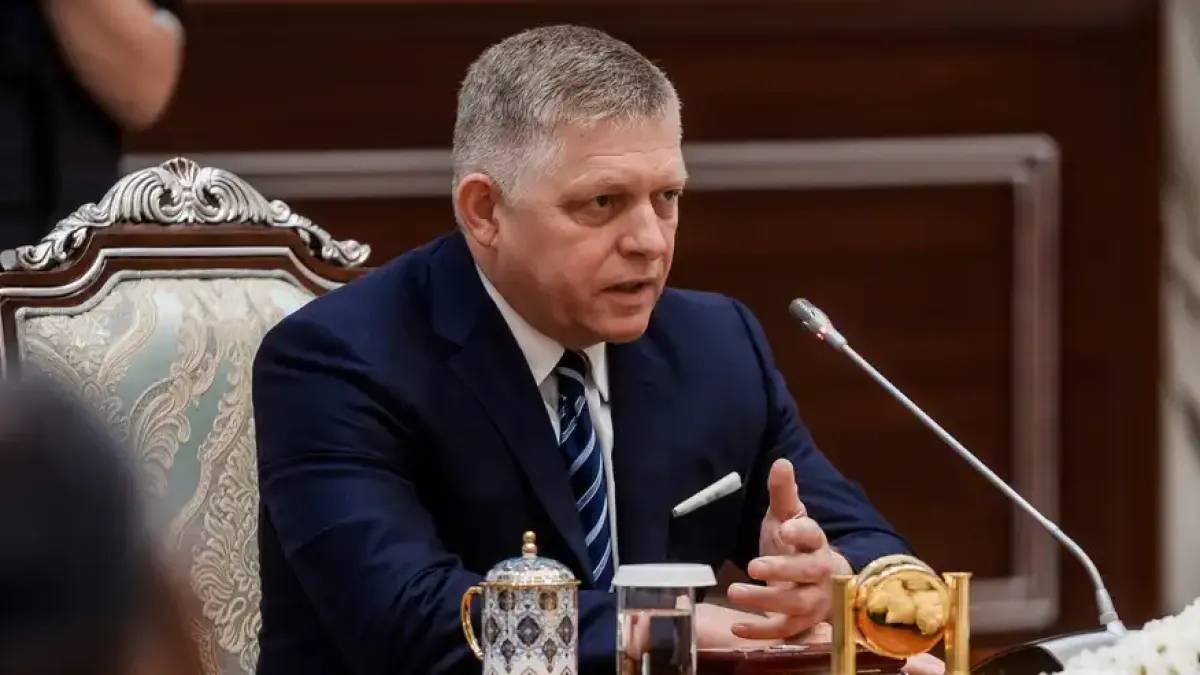 Фицо: Словакия сама ще определи темпото на разходите си за отбрана