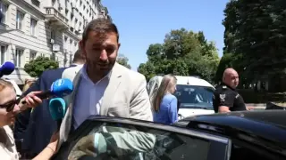 Извънредно: Полиция изведе зам.-кмета на Промяната от Столична община