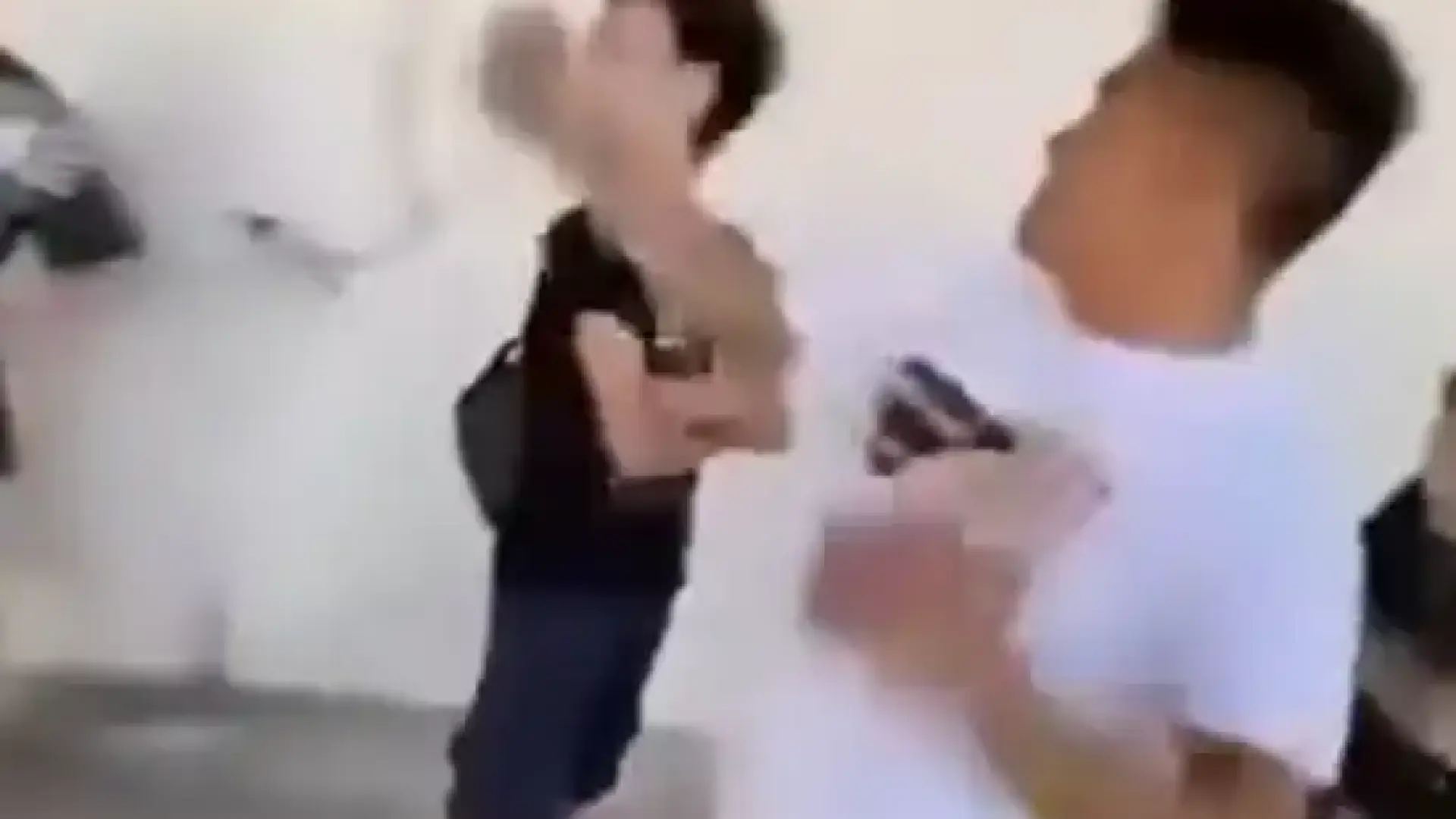 Аз съм боксьор, вие сте мишки!: Арогантността на 13-г. изверг взриви обществото след бруталния побой във Видин