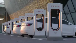 Франция разкри измамни практики на Tesla