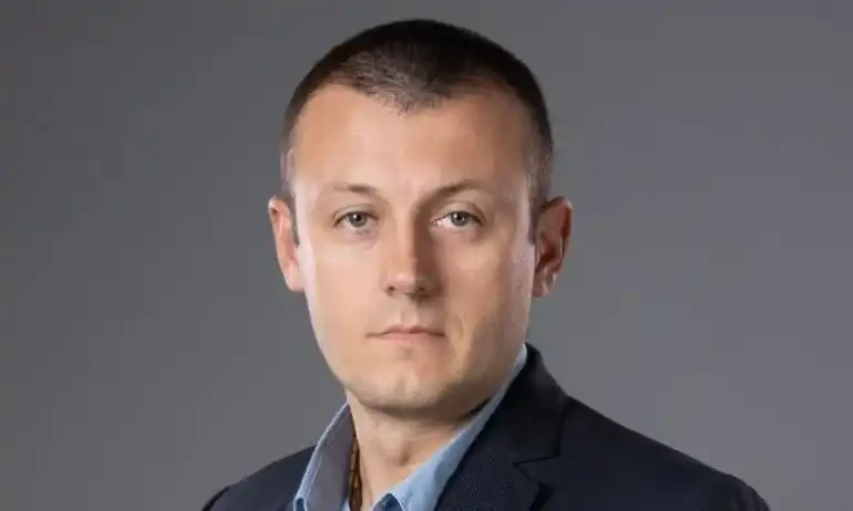Разпад като лавина: И общинар от Пазарджик би шута на "Промяната"