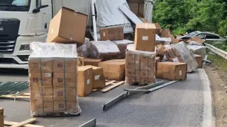 Диана Русинова с кошмарни подробности за камиона, разсипал товара си на Хаинбоаз Снимки