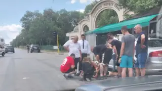 Първо в БЛИЦ! Кървав инцидент на входа на Централните софийски гробища