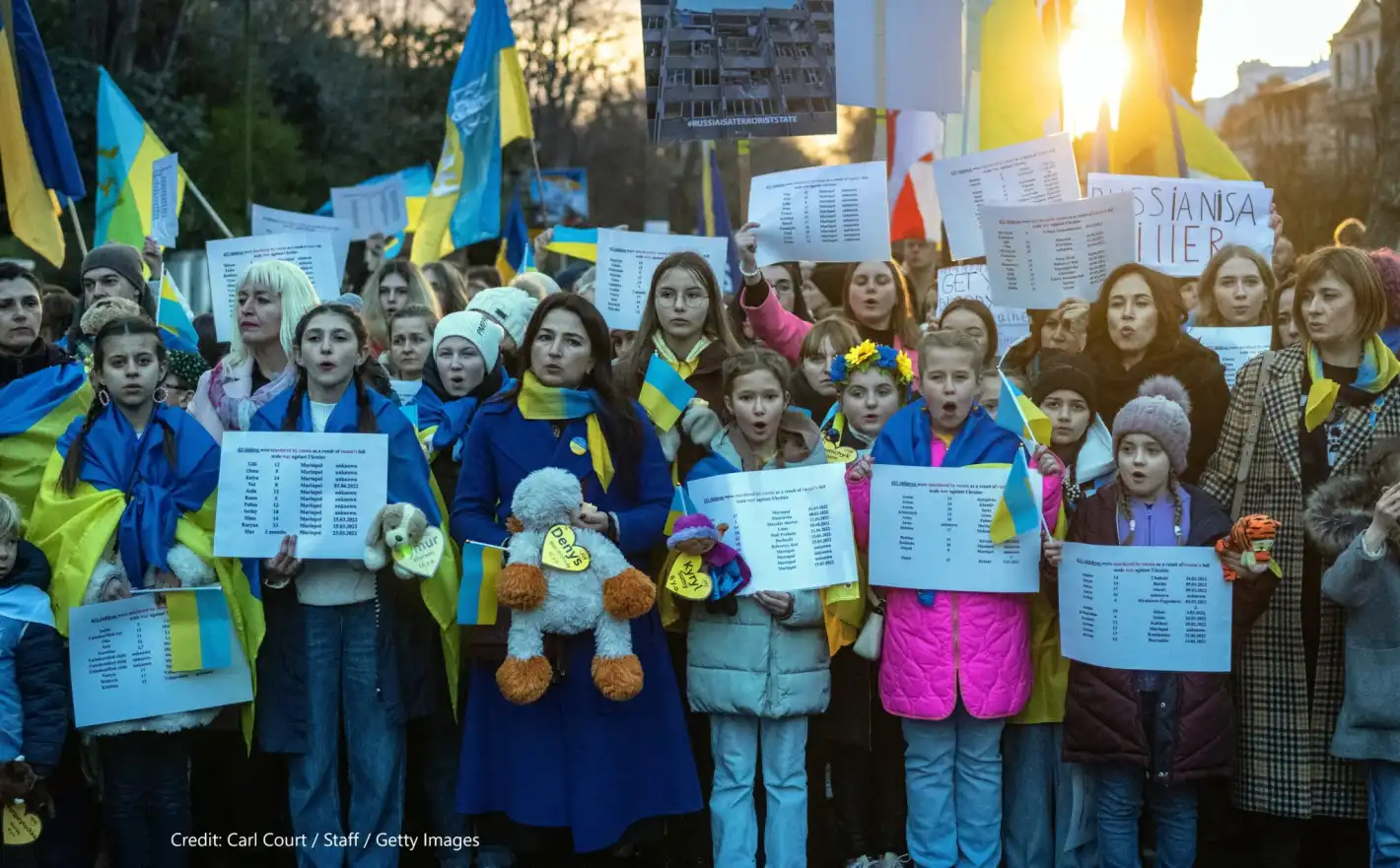 FT: Украинците се справят по-добре на европейския пазар на труда от другите бежанци