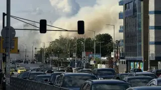 Огромен пожар в София, ключов булевард е парализиран Снимки