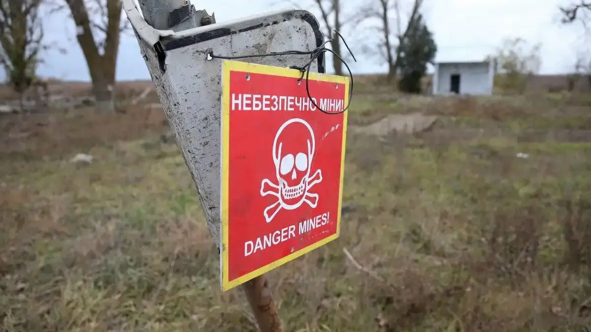 Обграждат границите на Русия с мащабна минна зона