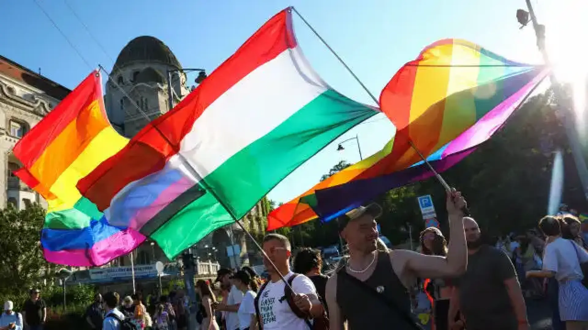 Въпреки забраната: Рекорден прайд в Будапеща с близо 200 000 участници
