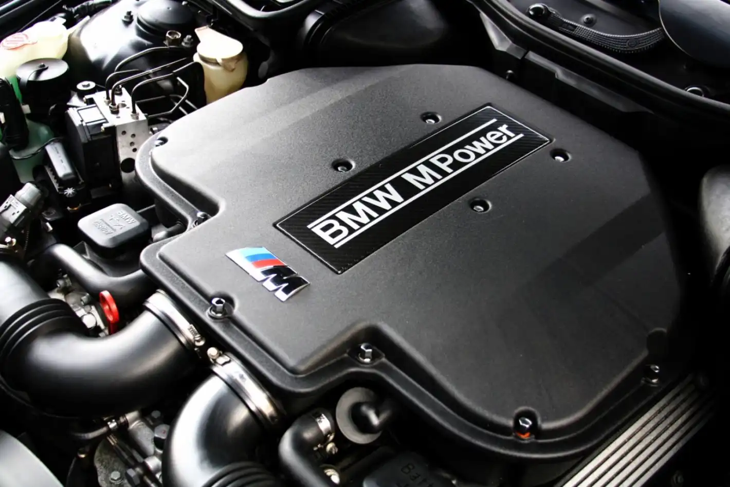 И BMW си каза тежката дума за двигателите с вътрешно горене