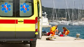 Огромна трагедия: 2-г. дете почина, зарязано в кола на слънце с часове