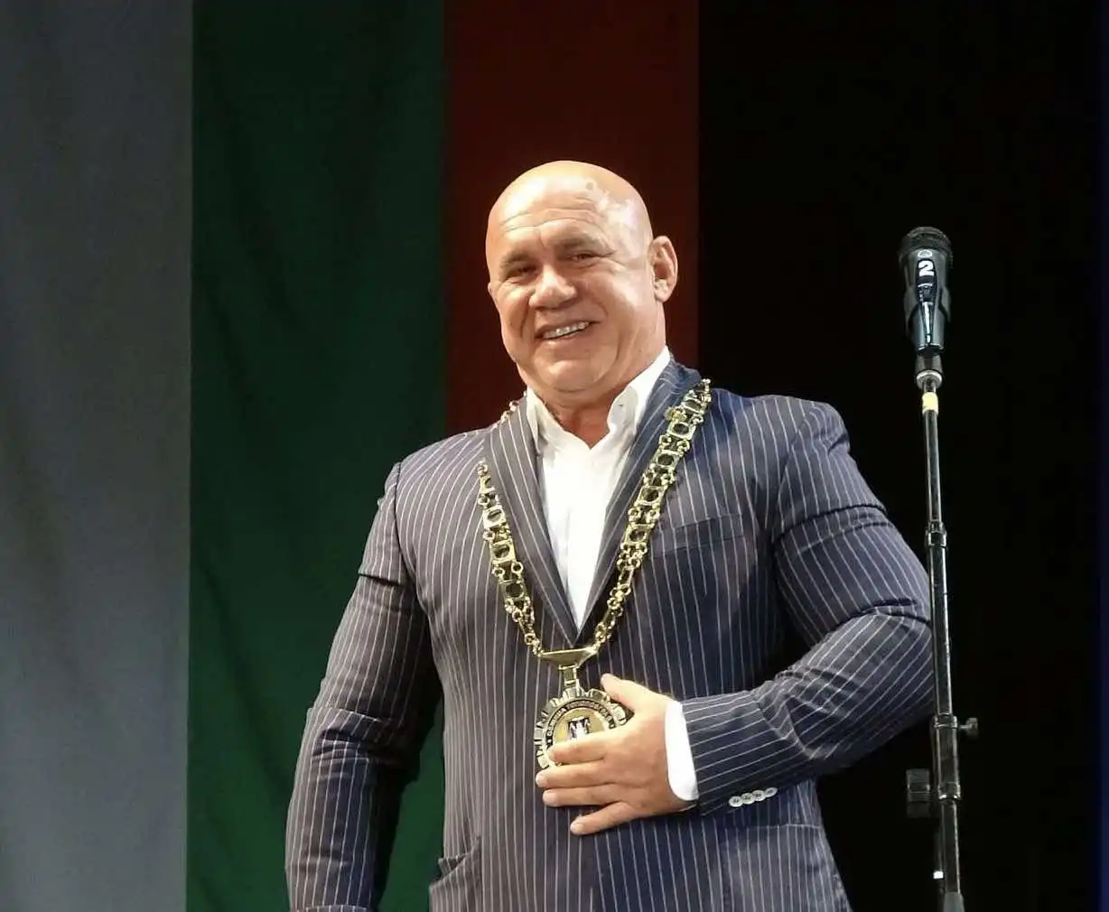 Благородна постъпка: Божинов заминава на доброволческа мисия в Африка
