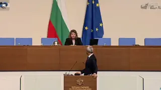 НС стартира с мощен скандал между Киселова и Костадинов, ябълката на раздора се оказа... БЛИЦ Live