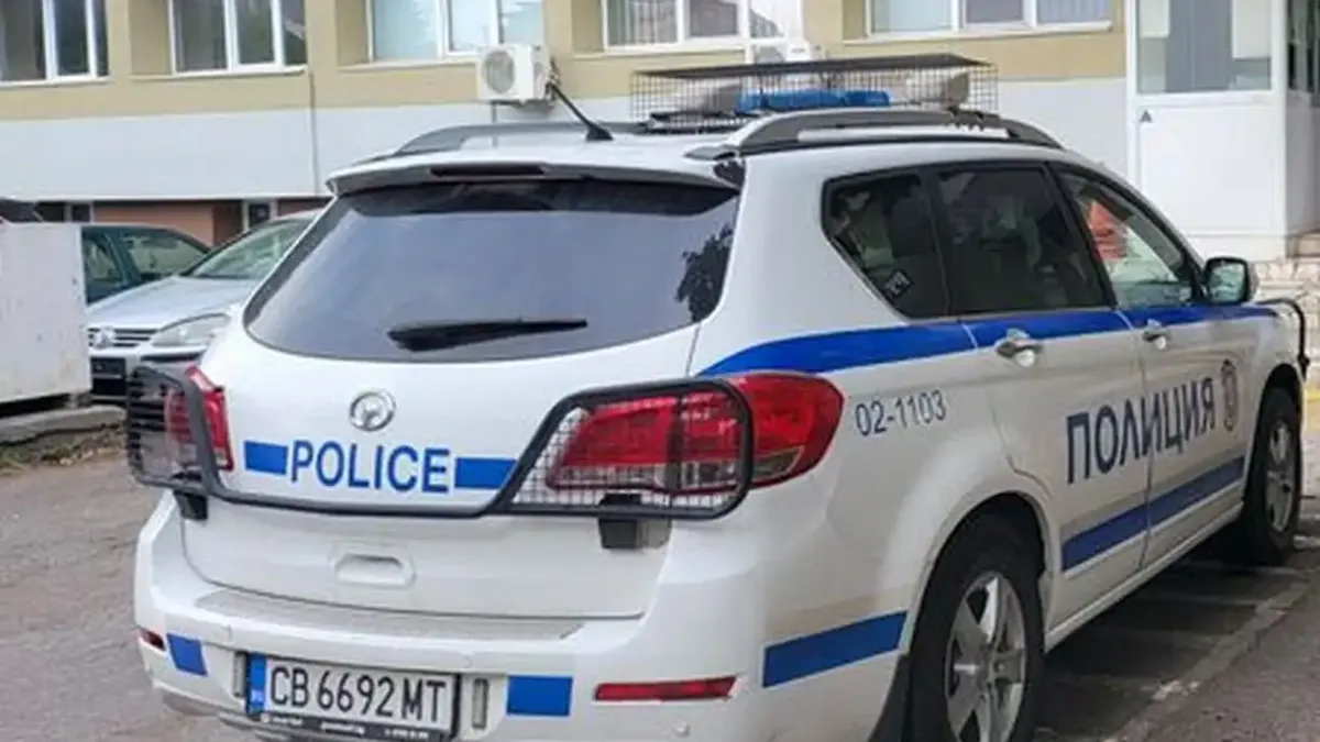Помориец извърши граждански арест на двама младежи, откраднали колата му