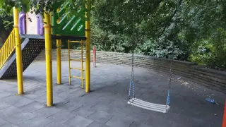 Инженерна мисъл в Карлово, на детска площадка се появи...
