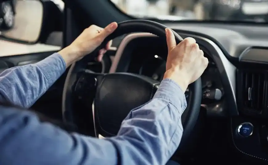 Как да спирате правилно с автоматична и ръчна скоростна кутия
