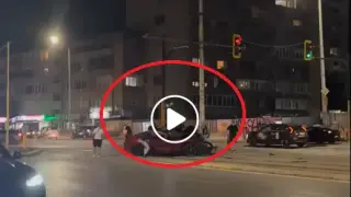 Адско меле със скъпарски Мустанг и тийнейджъри посред нощ в София, последва немислимото Видео