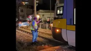 Такова нещо в София не се вижда всеки ден, трамвай се превърна във... Видео