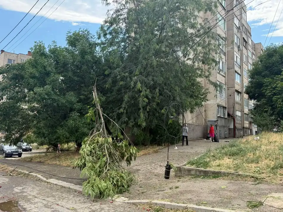 Мощна стихия помете наш град на Дунав, температурите се сринаха с 10 градуса Видео
