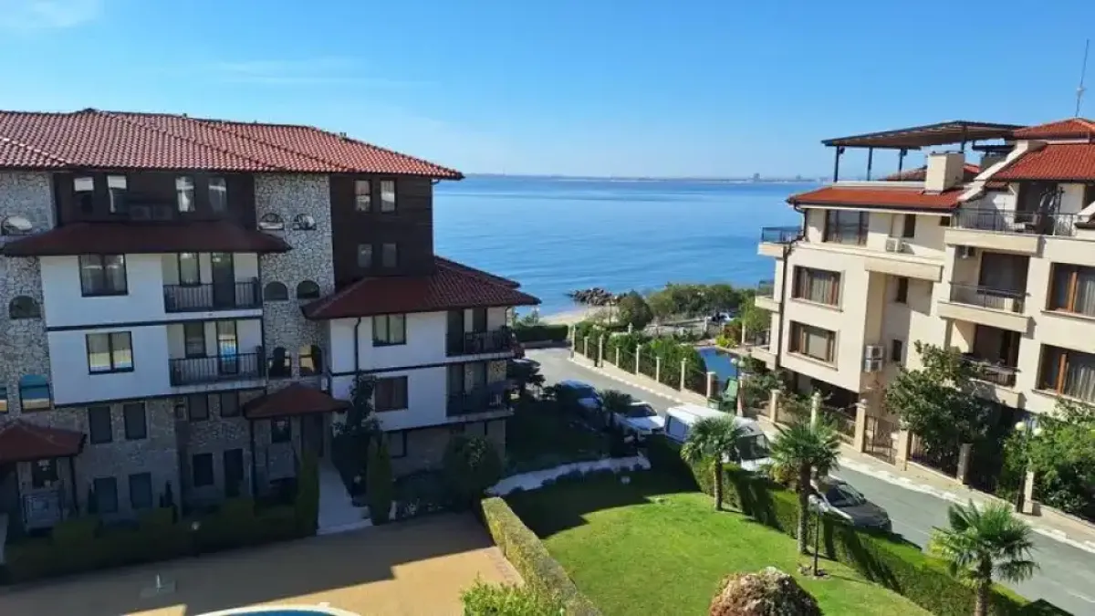 Мераклиите за жилище на морето посърнаха, цените удариха...