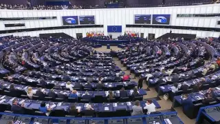 Извънредно от Страсбург! ЕП реши пуска ли ни в еврозоната