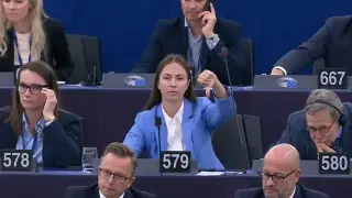 Скандал в 12 без 5! Ето коя евродепутатка се опита да спъне България за еврото