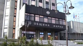 Първи подробности в БЛИЦ за акцията в Община Варна, освен кмета...