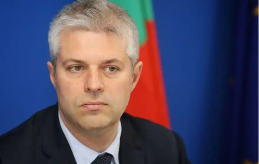 Инфарктен развой: Оковаха по тъмна доба кмета на Варна, адвокатът му с подробности