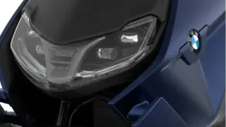 BMW представи новия футуристичен електрически скутер CE 04 Снимки