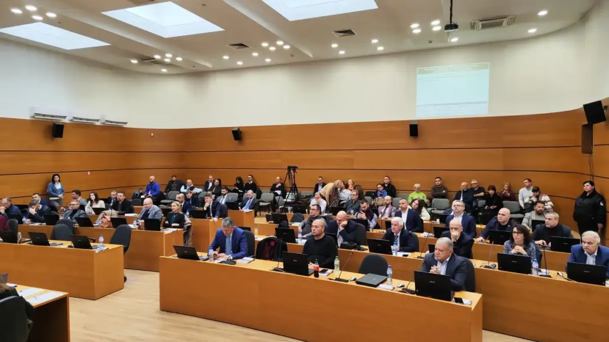 Столичният общински съвет одобри общината да придобие държавни имоти