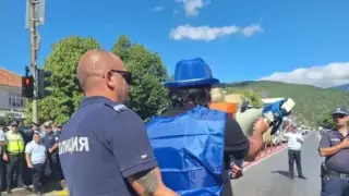 Спряха протеста в Кресна, арестуваха организаторите Видео